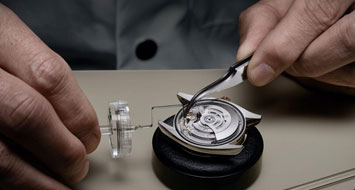 上海卡地亚（Cartier）手表售后修理中心